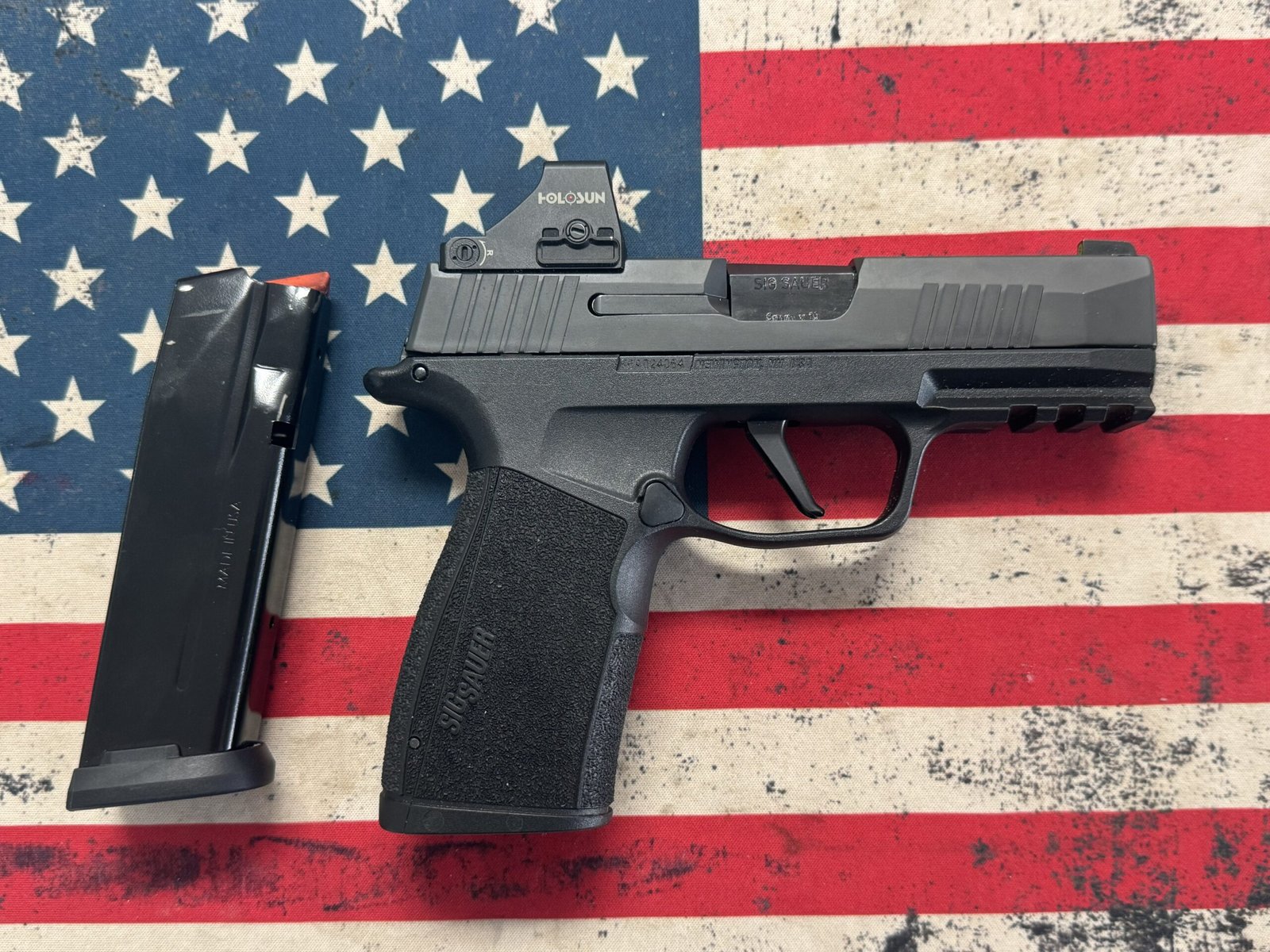 SIG Sauer P365X 9mm with Holosun 407K Red Dot